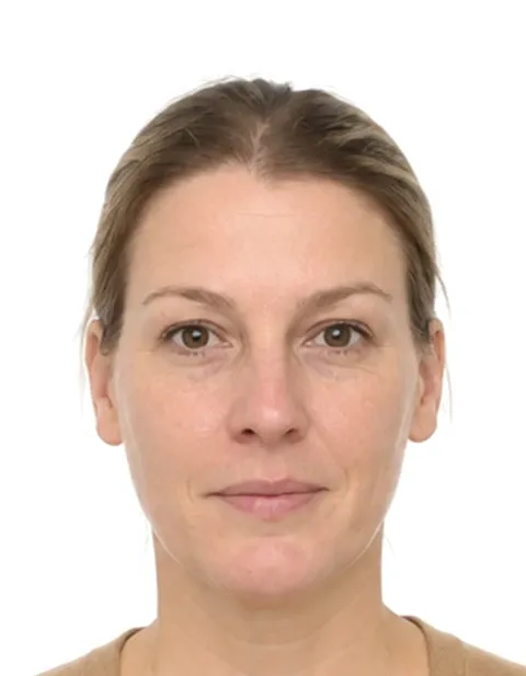 Compliant photo example