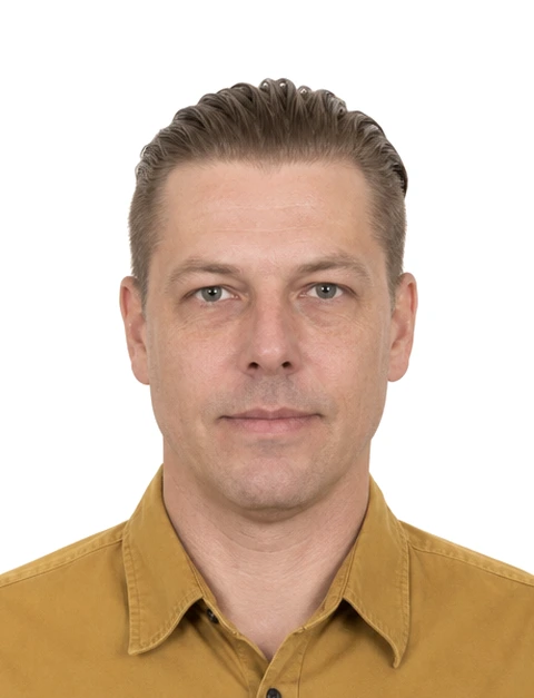 Compliant photo example